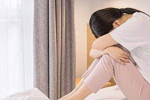 痛经快速止痛小妙招-学生缓解痛经2个方法