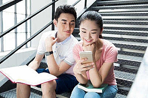 女生怎么在微信上撩汉?女生微信撩汉技巧!