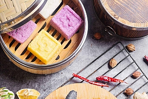 乌骨鸡的药用性-乌骨鸡和什么一起炖