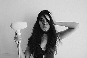 和女生聊天开头难?找不到方向?给你指条明路!