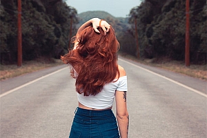 聊天时女生回复微笑表情,代表什么?(深度好文)