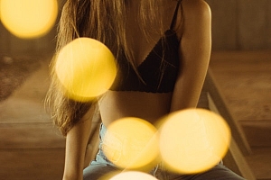 女生说再说吧有几个意思?到底该怎么回复?