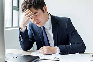 脱发什么原因引起的-腹部和足部也与脱发有很大的关系